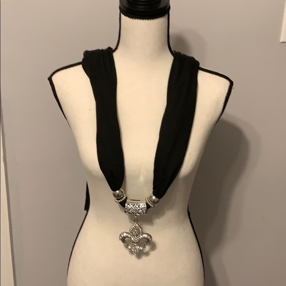 Charm Pendant Jewelry Necklace Scarf - Picture 4 of 10